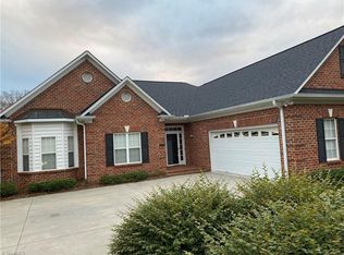 1017 Prestwick Ct, Clemmons, NC 27012