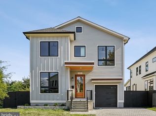 2650 1st Rd S, Arlington, VA 22204