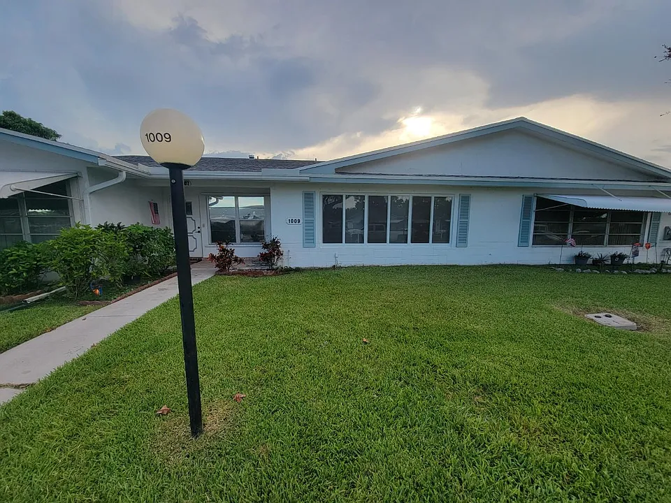 1009 NW 88th Ave