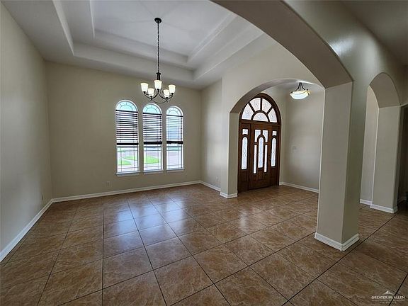 3rd image of 4613 Ebony Ave