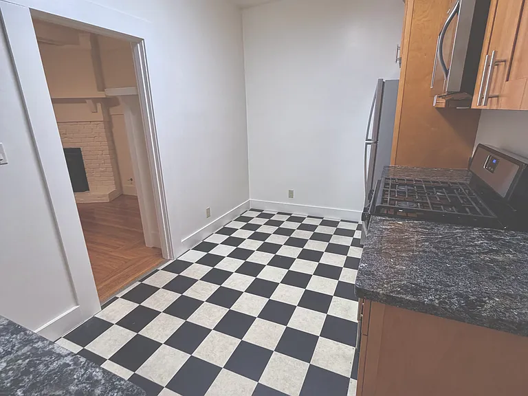 Kitchen corner for table and chairs