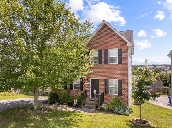 175 Wistaria Dr, Christiansburg, VA 24073