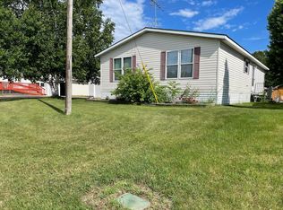 708 1st St E, Milaca, MN 56353