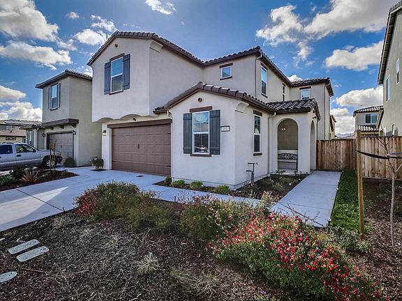 2nd image of 681 Navarra Way