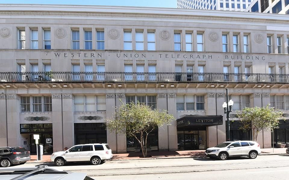 1st image of 335 Carondelet St #206