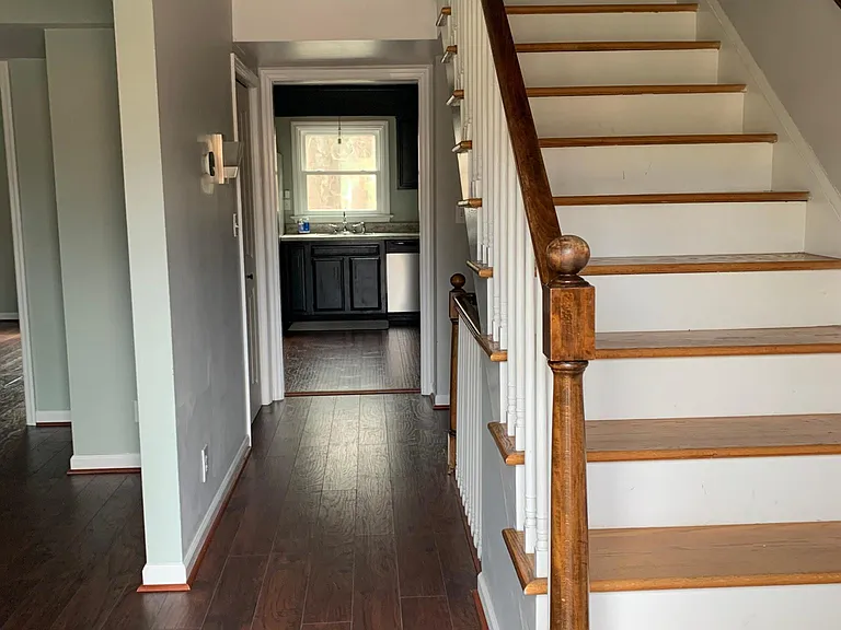 145 Georgetown Grn — Photo 2