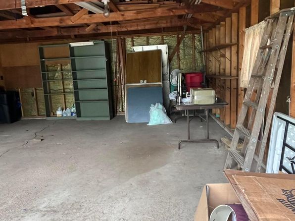 334 N High St, Caledonia, OH 43314