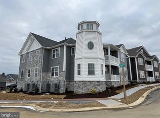 13 Yacht Ave FLOOR 1, Ephrata, PA 17522