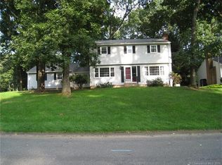 61 Daffodil Ln, Meriden, CT 06450