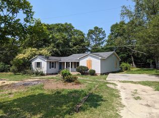 1445 Horsehead Ln, Lugoff, SC 29078