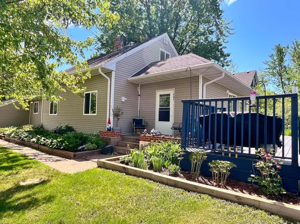 402 Main St E, Hinckley, MN 55037