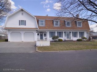 21 Anderton Ave, Pawtucket, RI 02860