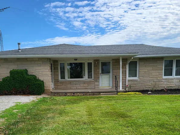 1476 E Main St, Westport, IN 47283