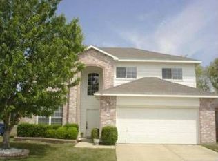 1116 Indian Trail Ct, Roanoke, TX 76262