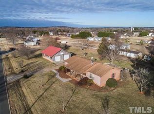 5718 Thom Rd, Mebane, NC 27302