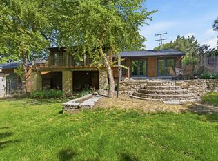 221 Westwood Rd, Manhattan, KS 66502