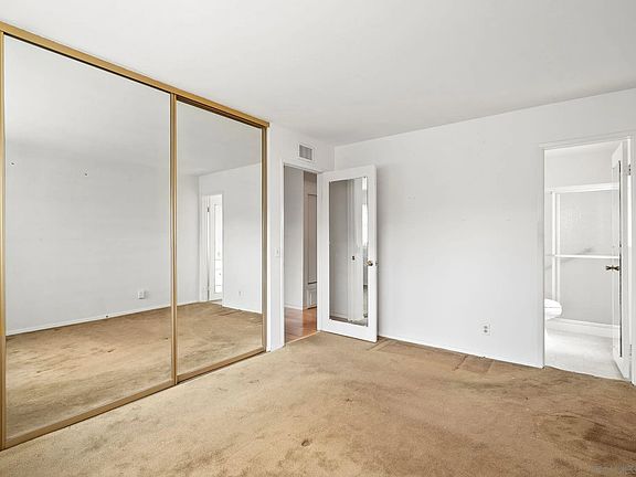 3rd image of 6423 Amberly St