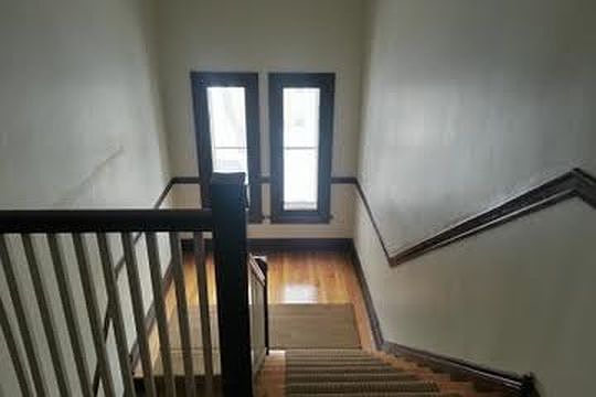 3rd image of 8332 S Maryland Ave #Avenue3s