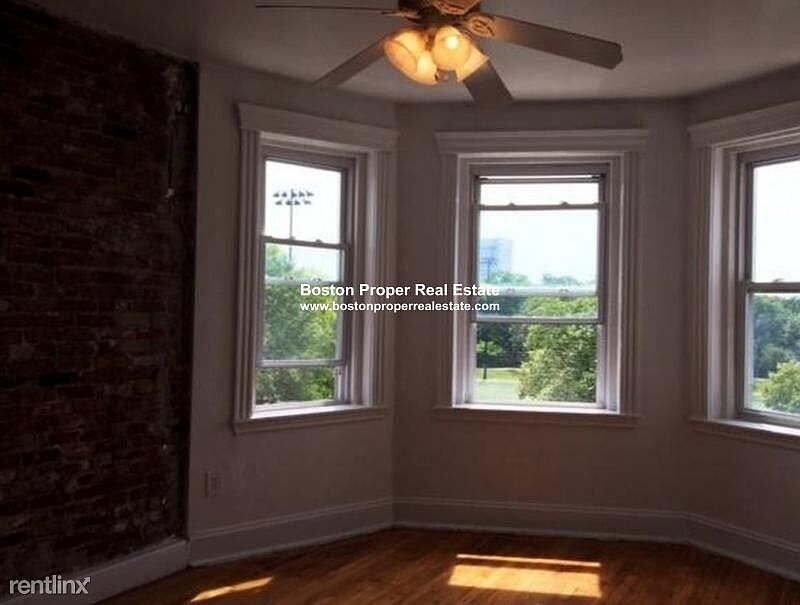 151 Park Dr. #5 Boston - Fenway Unit Photo 1