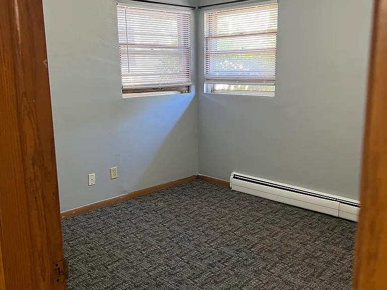 958 Manvel St #7 — Photo 8