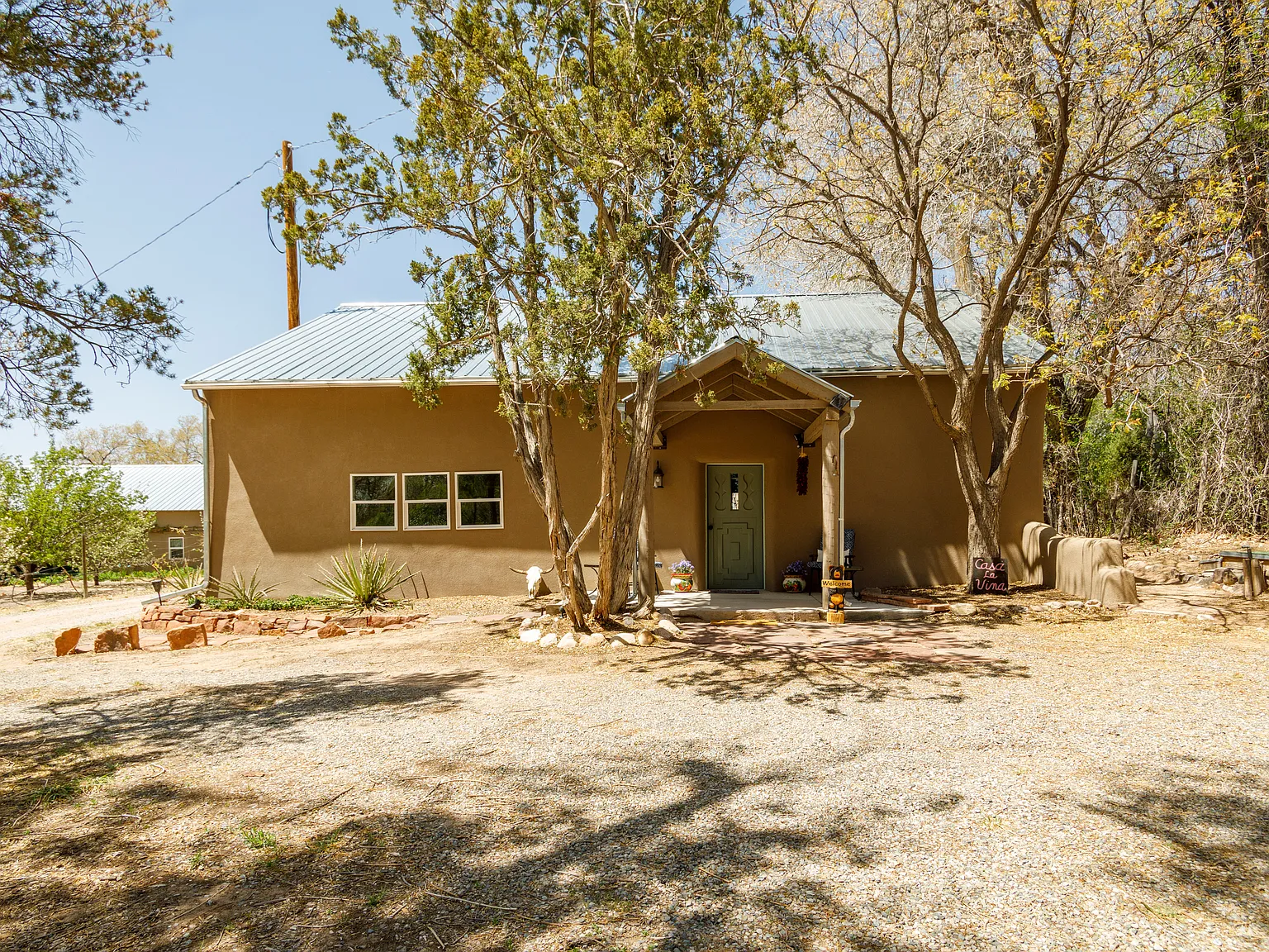 2 bed, $3,099 — Photo 2