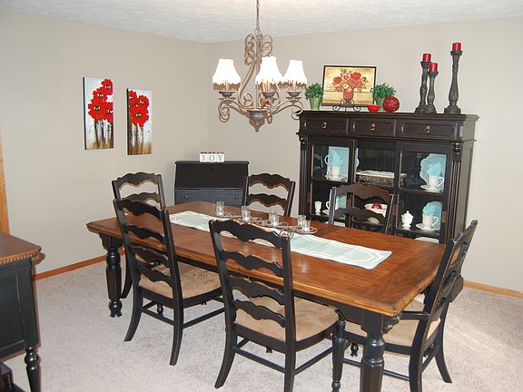 5th image of 9636 Saint Matthew Dr