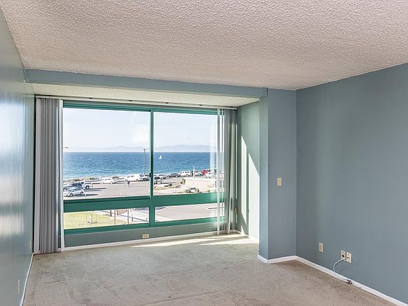 Master bedroom with ocean view!