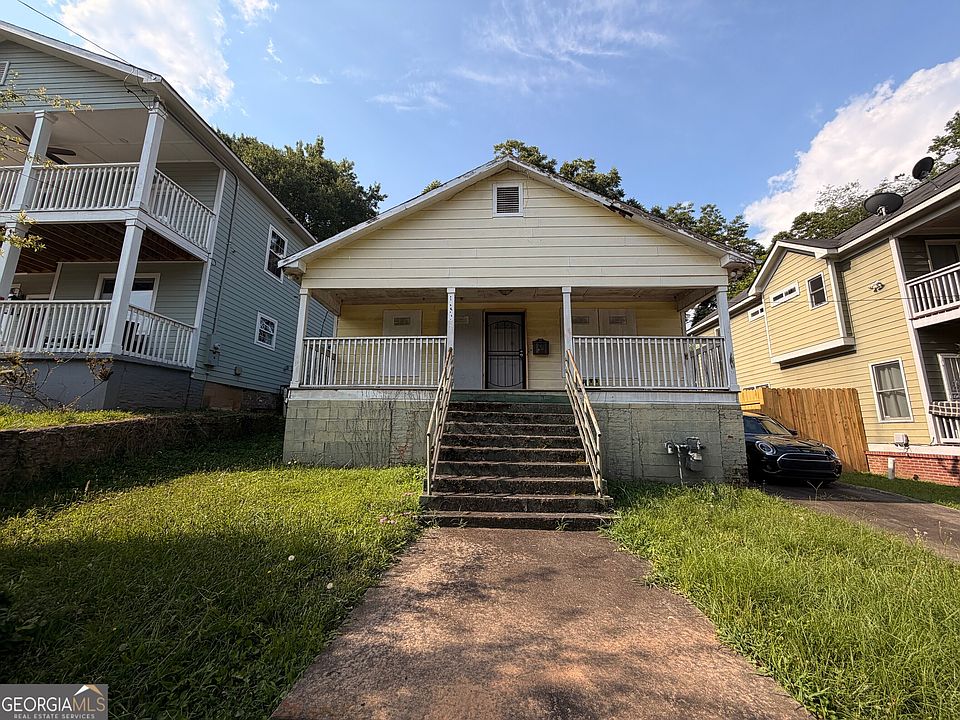 1st image of 992 Desoto St NW
