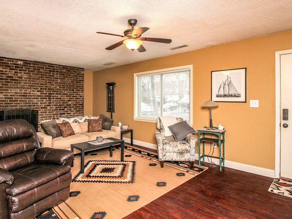 1st image of 405 Mimosa Ct