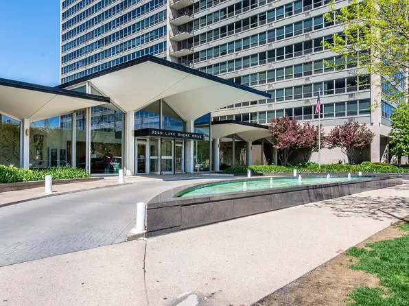 3550 N Lake Shore Dr APT 301, Chicago, IL 60657
