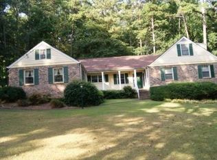 5023 Fox Forest Cir, Lilburn, GA 30047