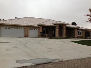 19877 Haida Rd, Apple Valley, CA 92307