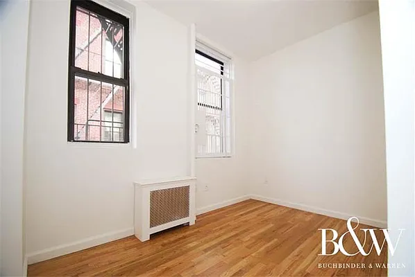 Rented by Buchbinder & Warren | media 20