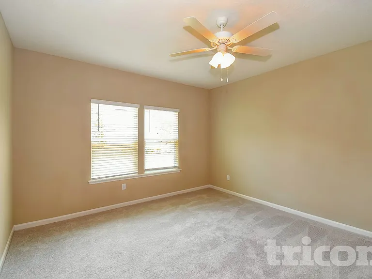 10328 Pavnes Creek Dr — Photo 7