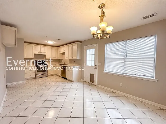 1588 King James Dr — Photo 4