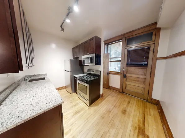 3765 N Lakewood Ave #2, Chicago, IL 60613