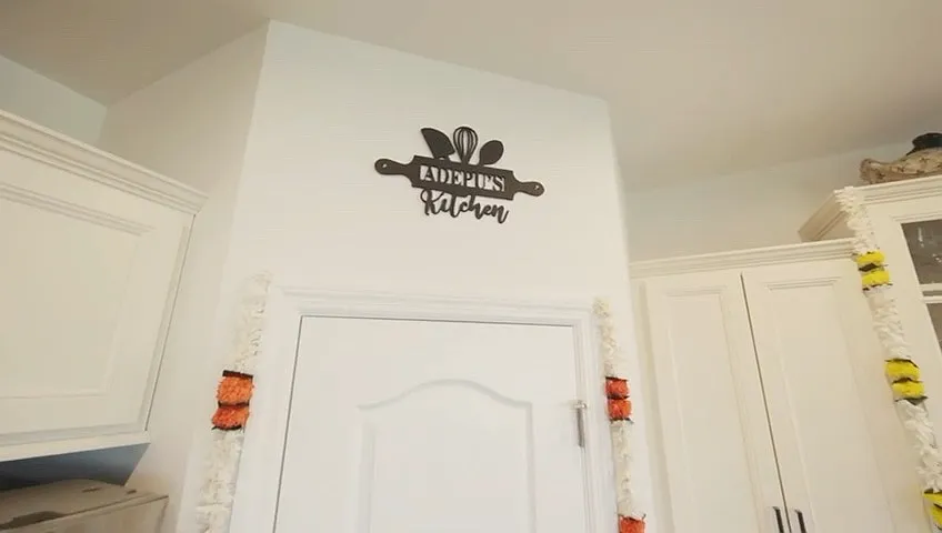5 bed, 4000 sqft, $4,000 — Photo 2