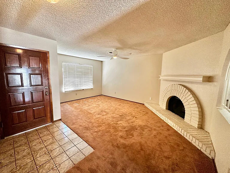 2045 S 14th Ave #65 — Photo 4