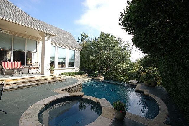 1st image of 6608 Castle Pines Dr