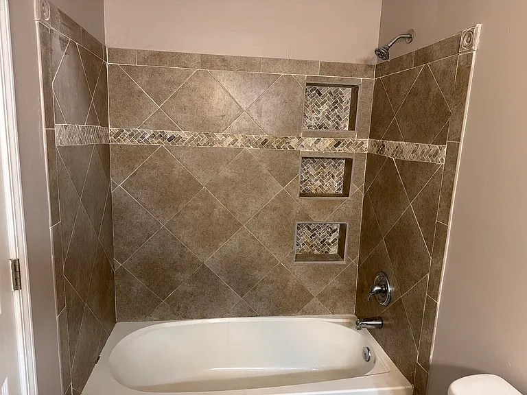 4979 Mercedes Dr — Photo 10