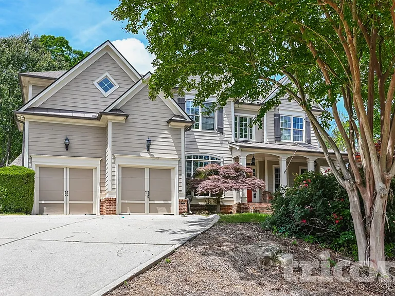 1762 Country Wood Dr — Photo 1