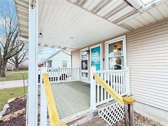 3rd image of 56 Sundale Dr