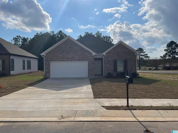 10 Avalon Way, Clanton, AL 35045