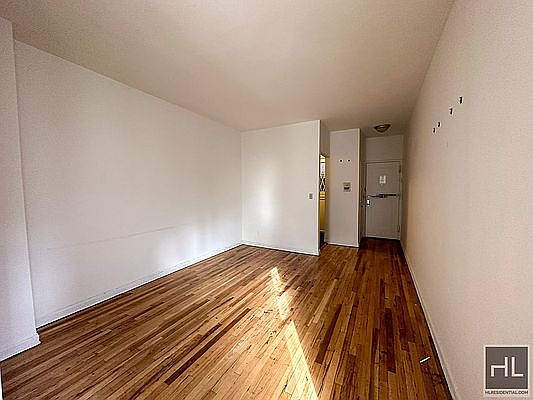 2nd image of 406 W 51st St #C5