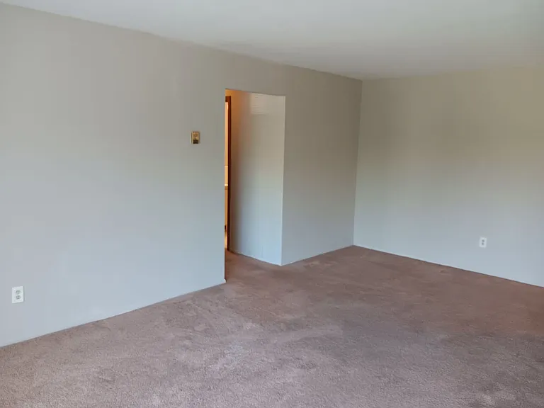 355 Solon Rd #315 — Photo 6