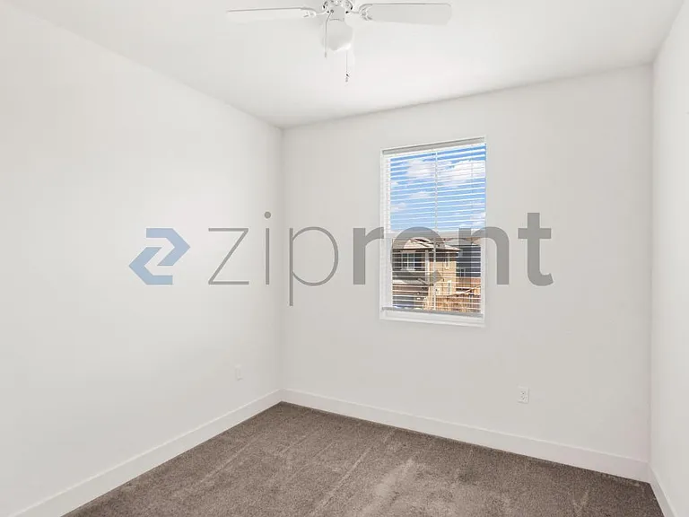 5545 Oberon Ave — Photo 24