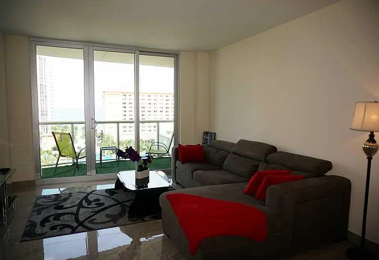 19370 Collins Avenue Seasonal #1007 — Photo 5