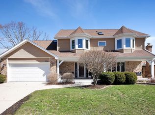 1956 Pleasant Hill Ln, Lisle, IL