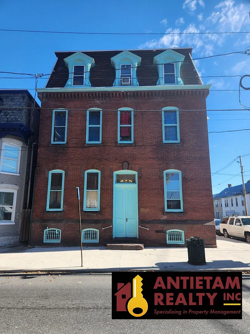 280 S. Main Street — Photo 1