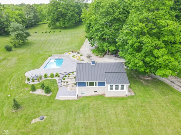 9868 Lacy Rd, Hagerstown, IN 47346